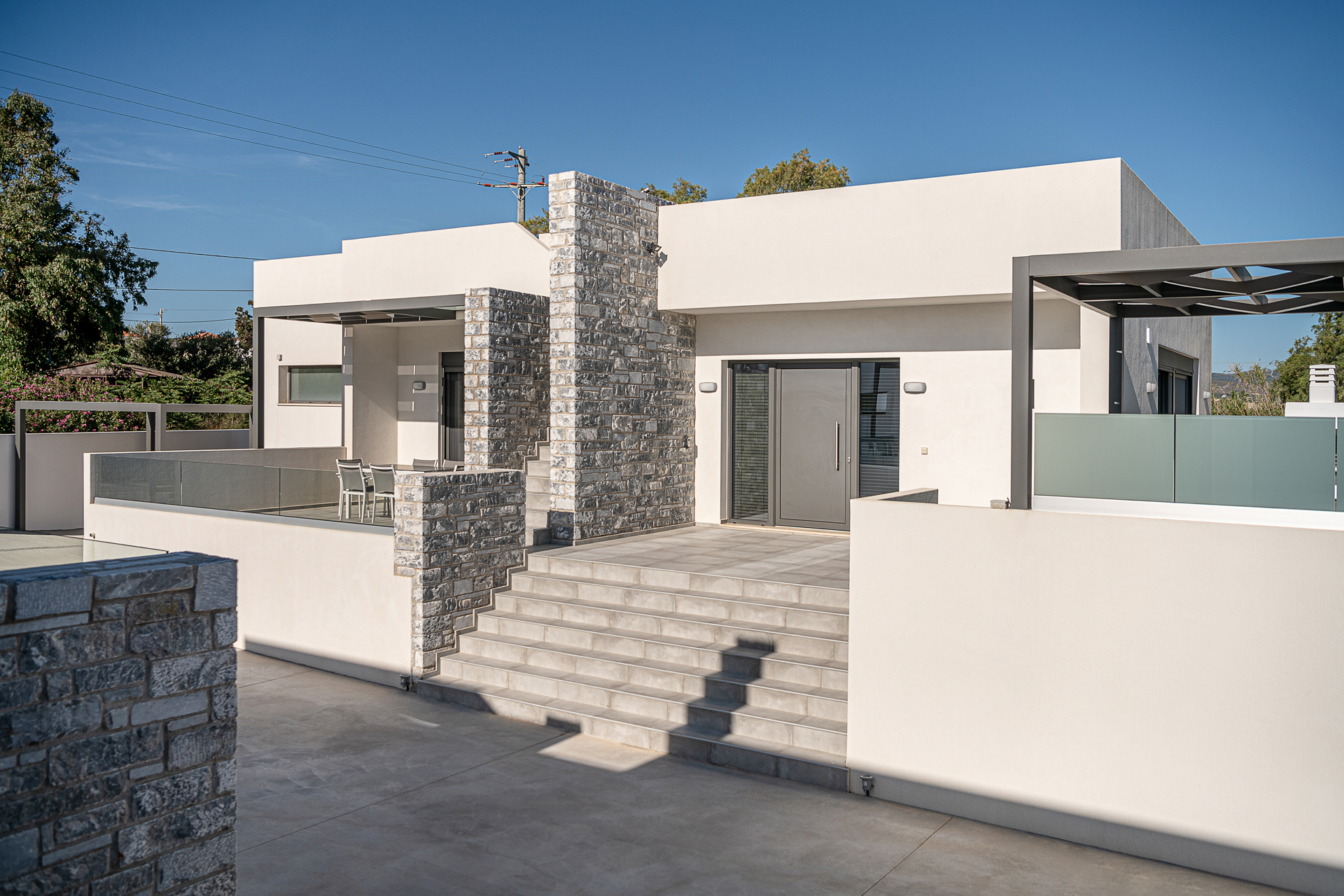 luxurious villa in crete